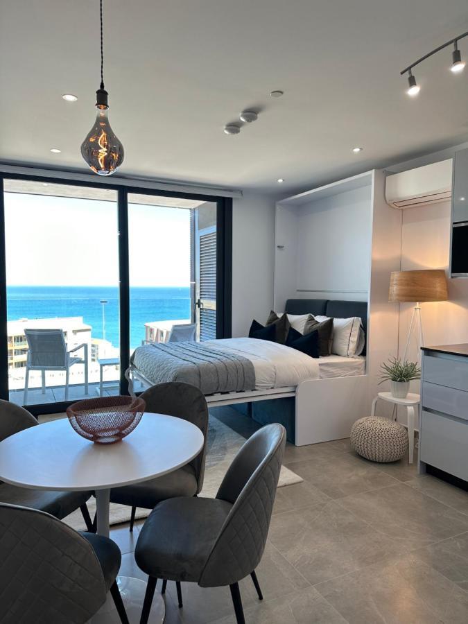 E1 Presidential Studios On High Floor With Stunning Sea Views Gibraltar Bagian luar foto
