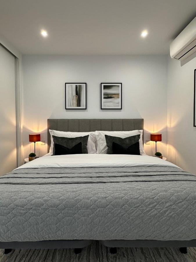 E1 Presidential Studios On High Floor With Stunning Sea Views Gibraltar Bagian luar foto